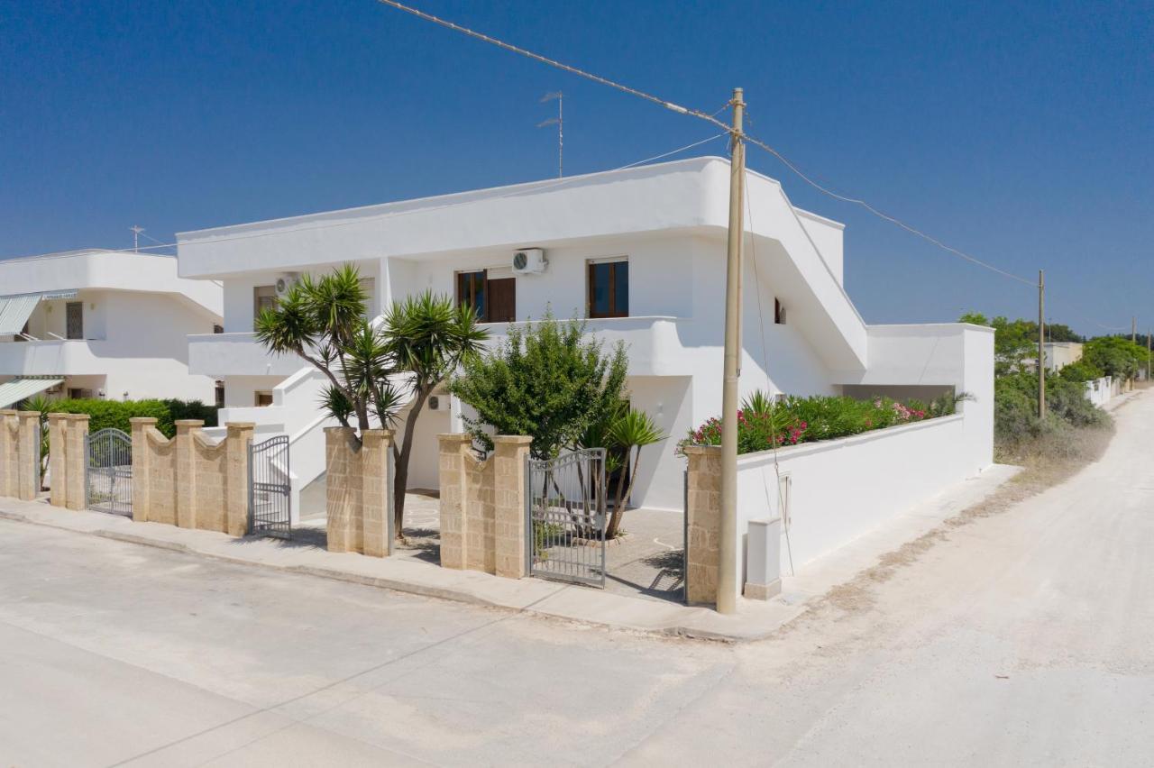 Vidamarina - Camere Al Mare Torre Lapillo Eksteriør bilde